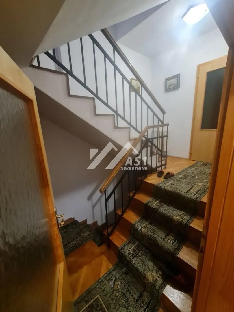 Rent, house, 250m², Sremska Kamenica, Petrovaradin