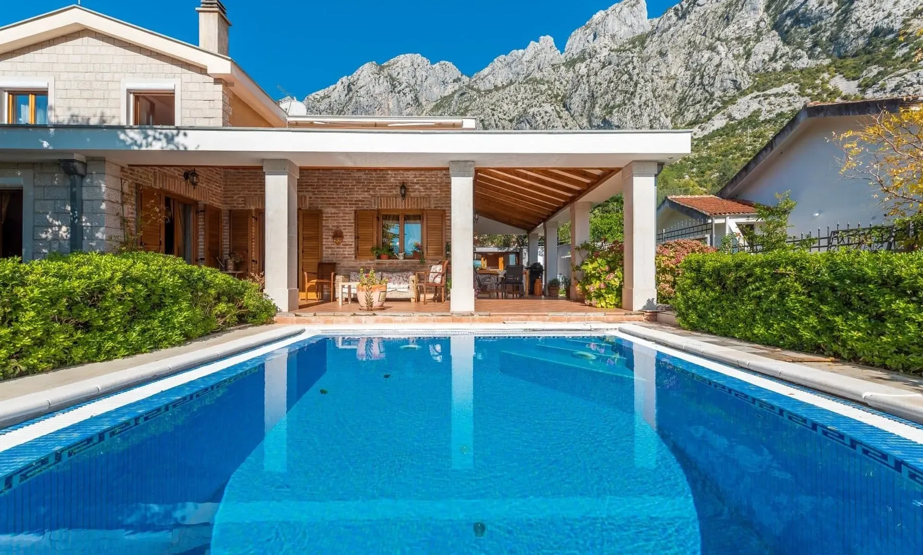 Sale, house, 305m², Orahovac, Kotor