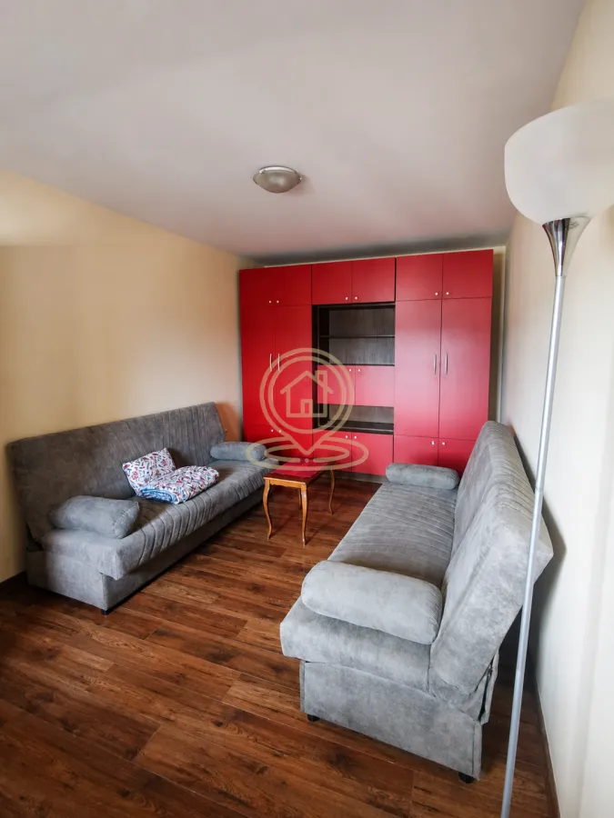 Izdavanje, jednosoban stan, 42m², Centar, Kragujevac