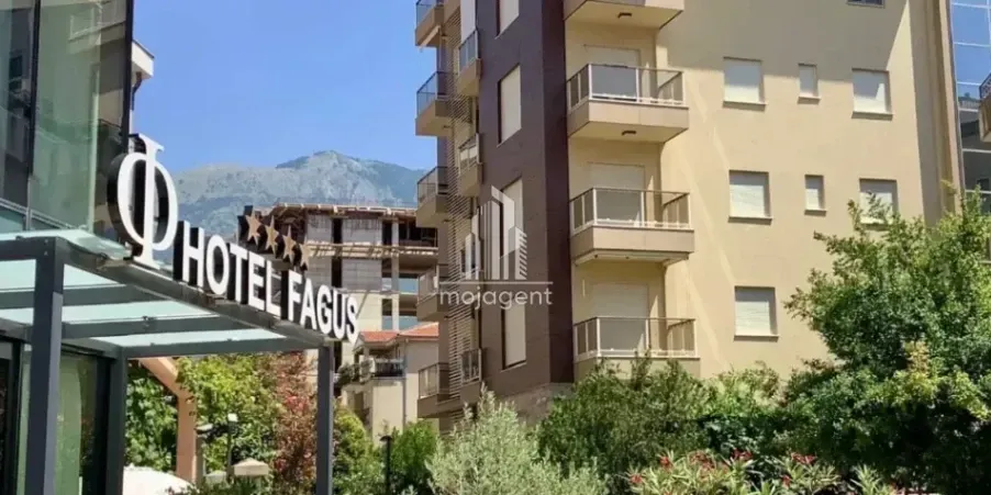 Sale, two bedroom apartment, 58m², Centar, Budva