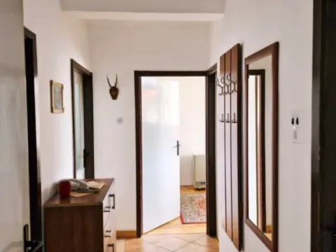 Prodaja, dvosoban stan, 58m2, Cetinje Prodaja, dvosoban stan, 58m2, Cetinje