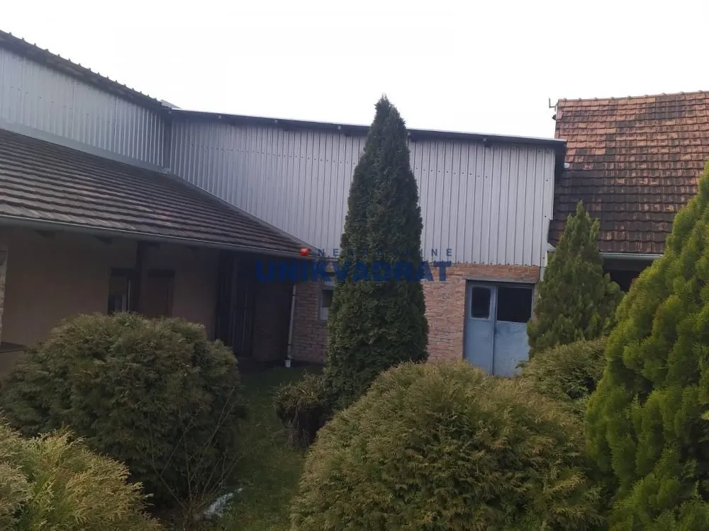 Sale, office space, 1100m², Krtinska, Obrenovac