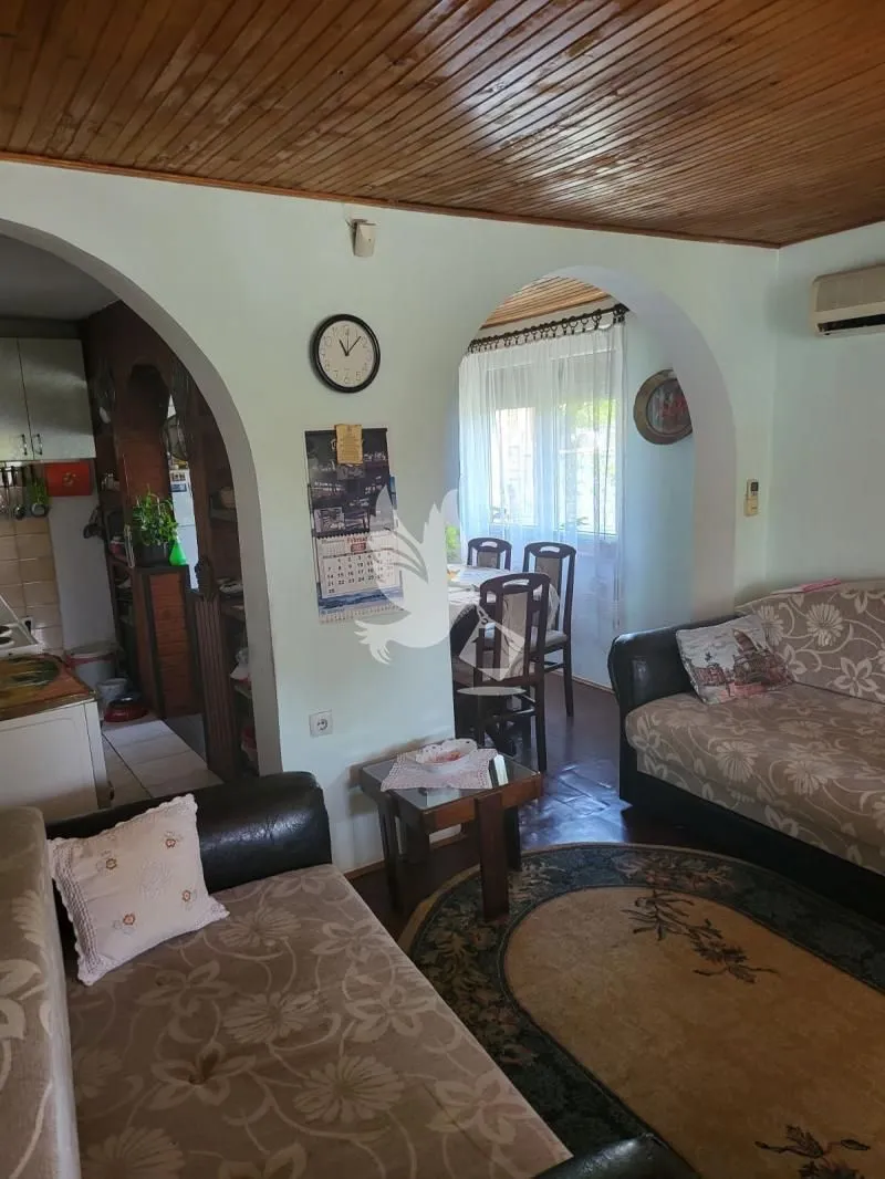 Prodaja, kuća, 91m², Centar Sve Podlokacije, Beograd