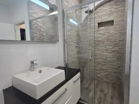 Prodaja, jednosoban stan, 51m², Prčanj, Kotor - image 8