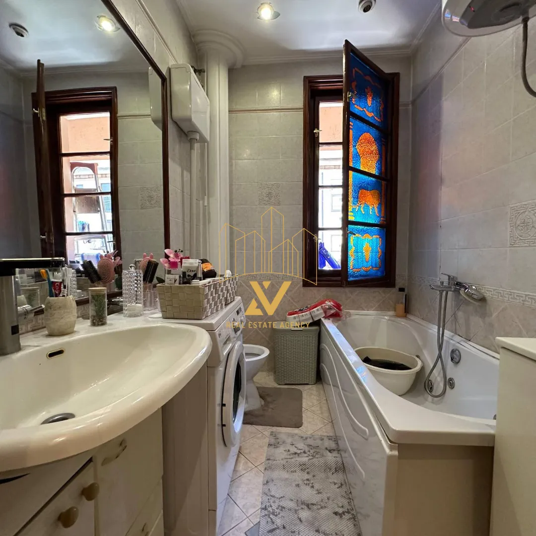 Prodaja, jednosoban stan, 70m², Centar, Podgorica