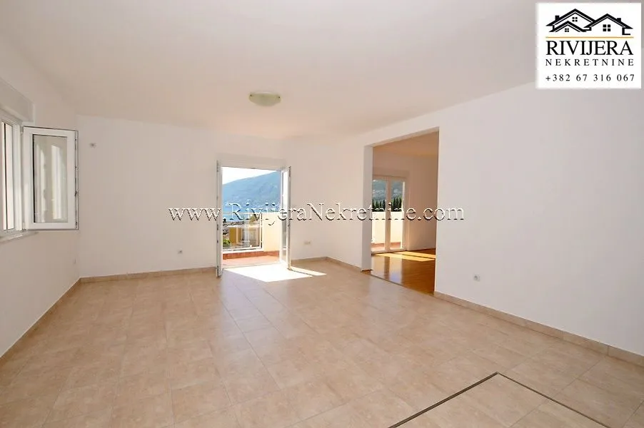 Prodaja, dvosoban stan, 72m², Igalo, Herceg Novi