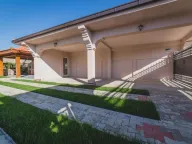 Prodaja, kuća, 200m², Donji Kokoti, Podgorica - image 14