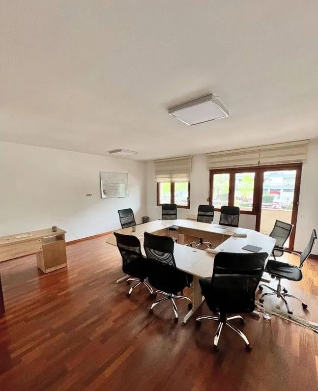 Prodaja, dvosoban stan, 105m², Preko Morače, Podgorica