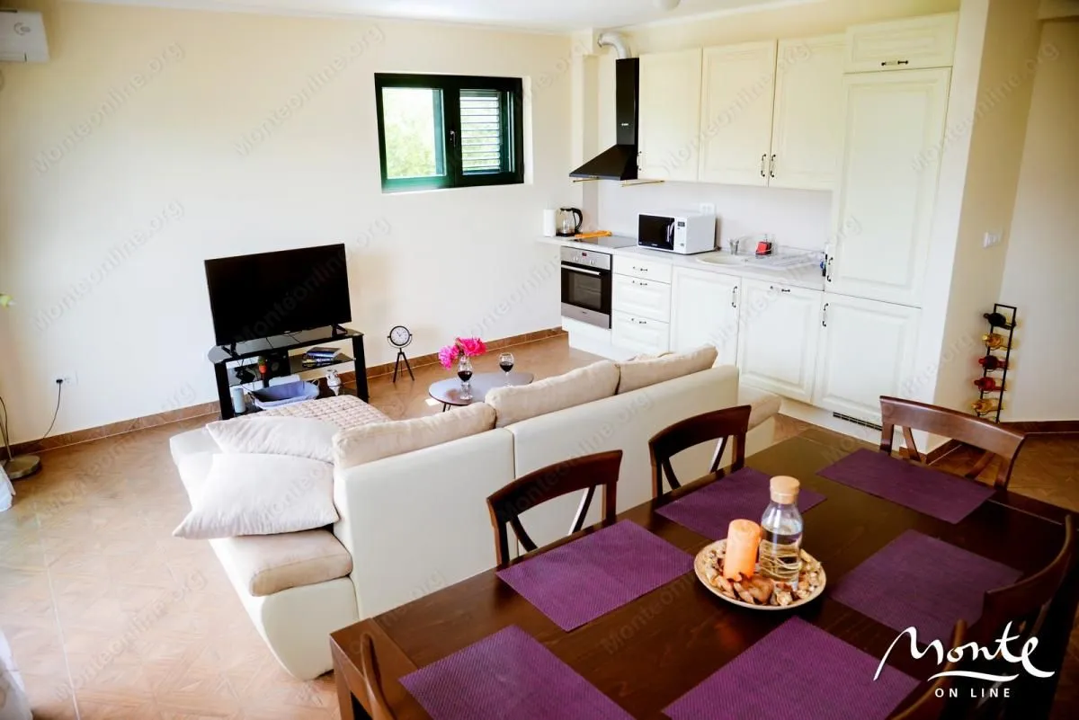Sale, two bedroom apartment, 74m², Krašići, Tivat