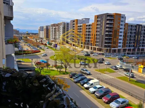 Izdavanje, dvosoban stan, 55m², Stari Aerodrom, Podgorica - image 2