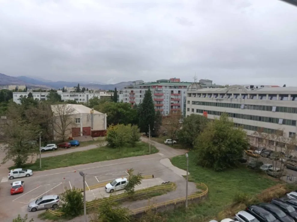 Izdavanje, dvosoban stan, 100m², Preko Morače, Podgorica