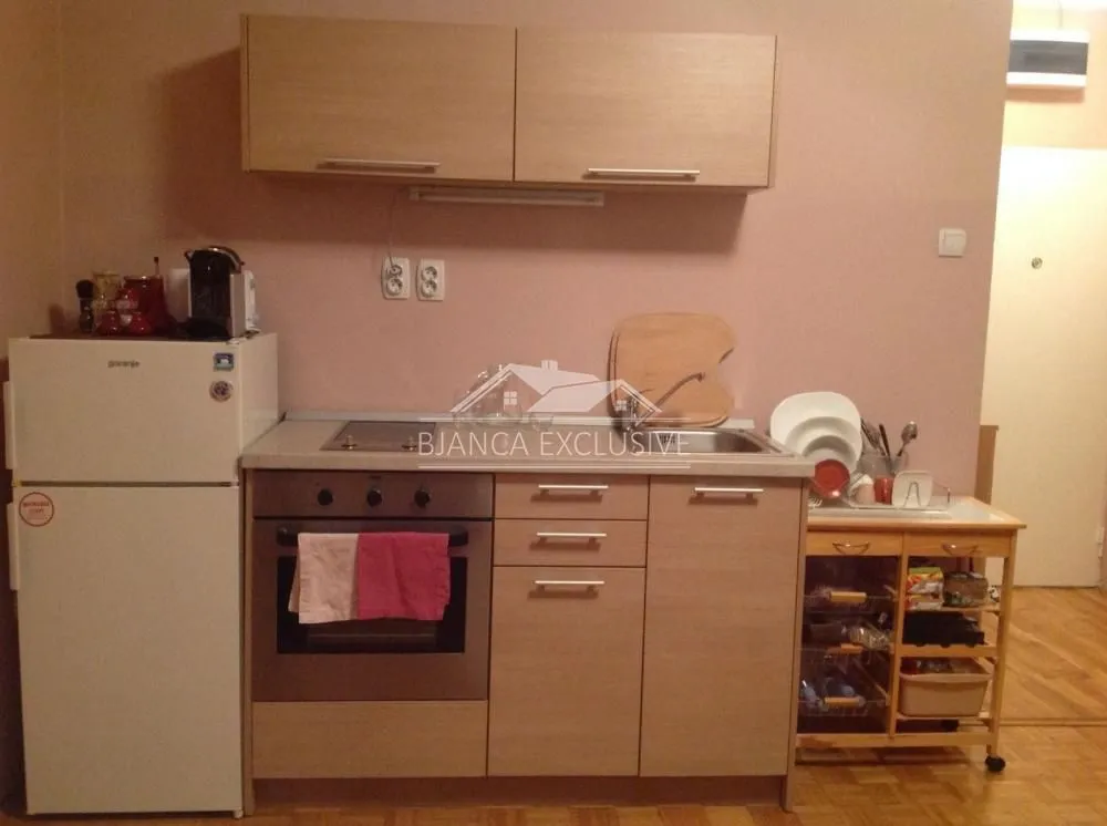 Sale, one bedroom apartment, 30m², Cvetkova Pijaca, Zvezdara Sve Podlokacije