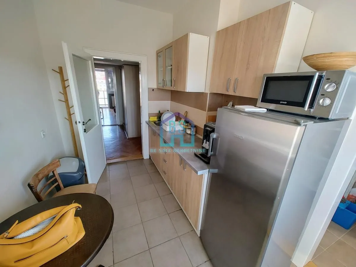 Prodaja, trosoban stan, 74m², Stari grad, Novi Sad