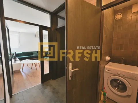 Rent, one bedroom apartment, 60m², Blok 5, Podgorica - image 12