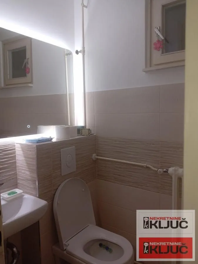 Prodaja, dvosoban stan, 65m², Bulevar Oslobodjenja, Novi Sad Sve Podlokacije