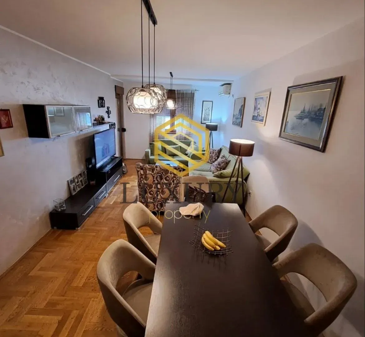 Prodaja, dvosoban stan, 70m², Stari Aerodrom, Podgorica