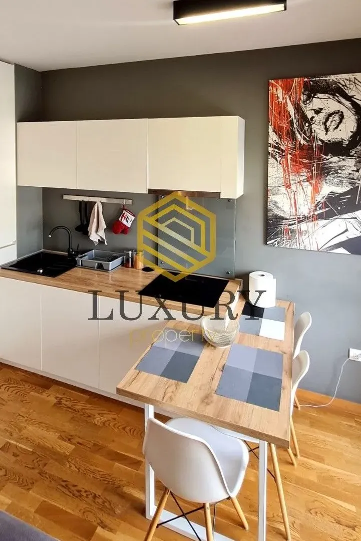 Rent, studio apartment, 33m², City Kvart, Podgorica