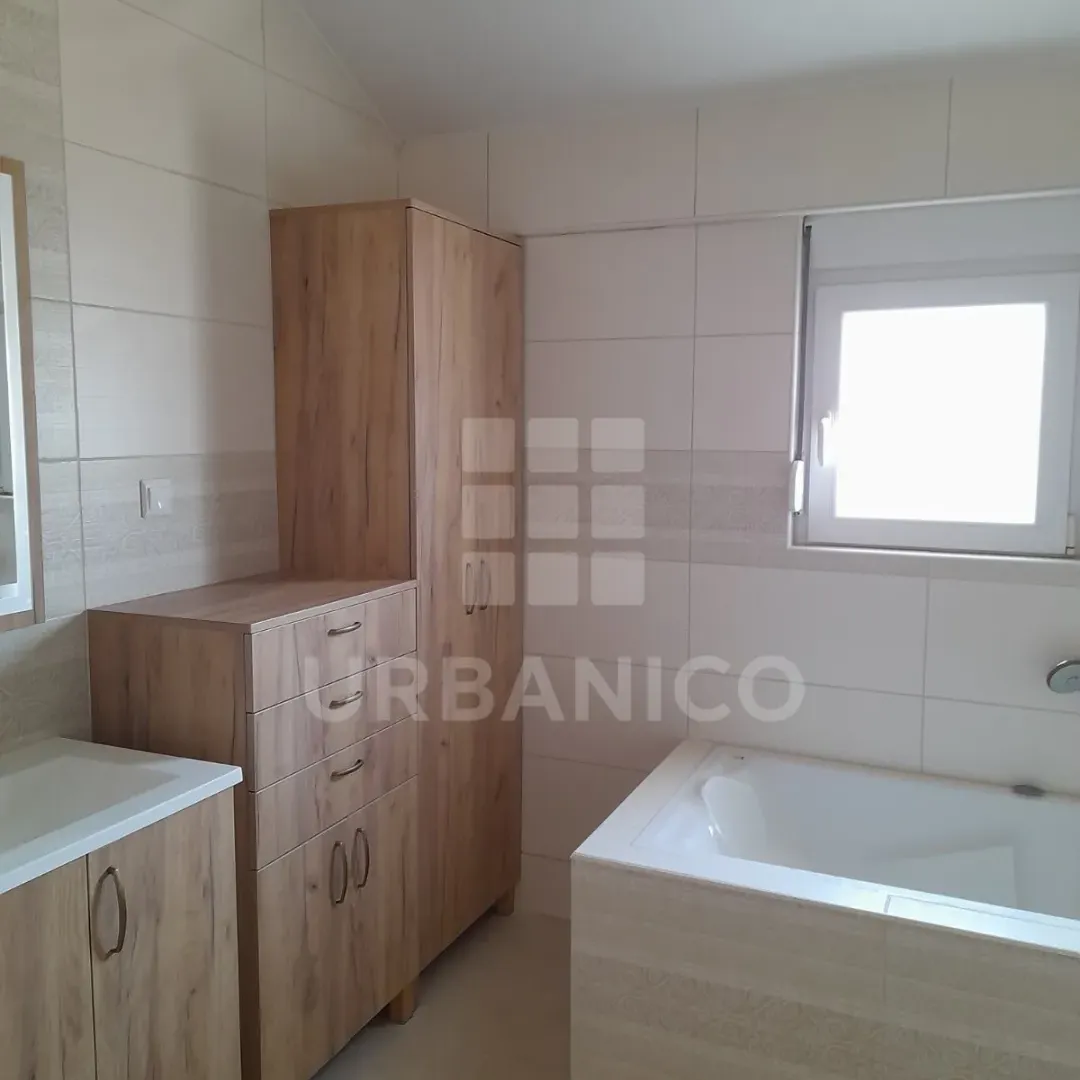 Prodaja, trosoban stan, 80m², Zabjelo, Podgorica