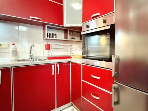 Rent, two bedroom apartment, 68m², Pobrežje, Podgorica - image 7