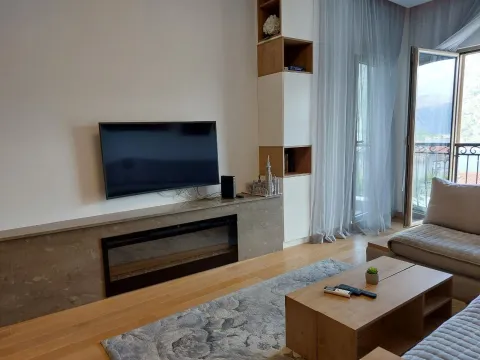 Rent, one bedroom apartment, 57m², Dobrota, Kotor - image 4