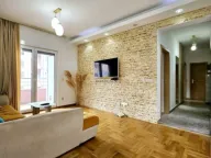 Izdavanje, dvosoban stan, 60m², Budva, Crna Gora - image 1