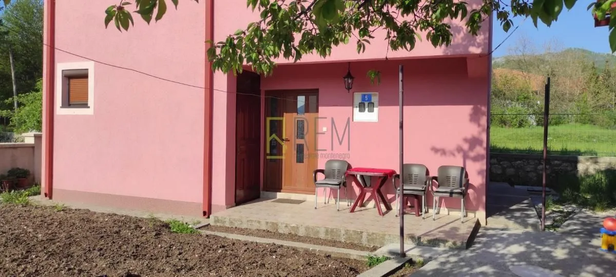 Prodaja, kuća, 73m², Cetinje, Crna Gora