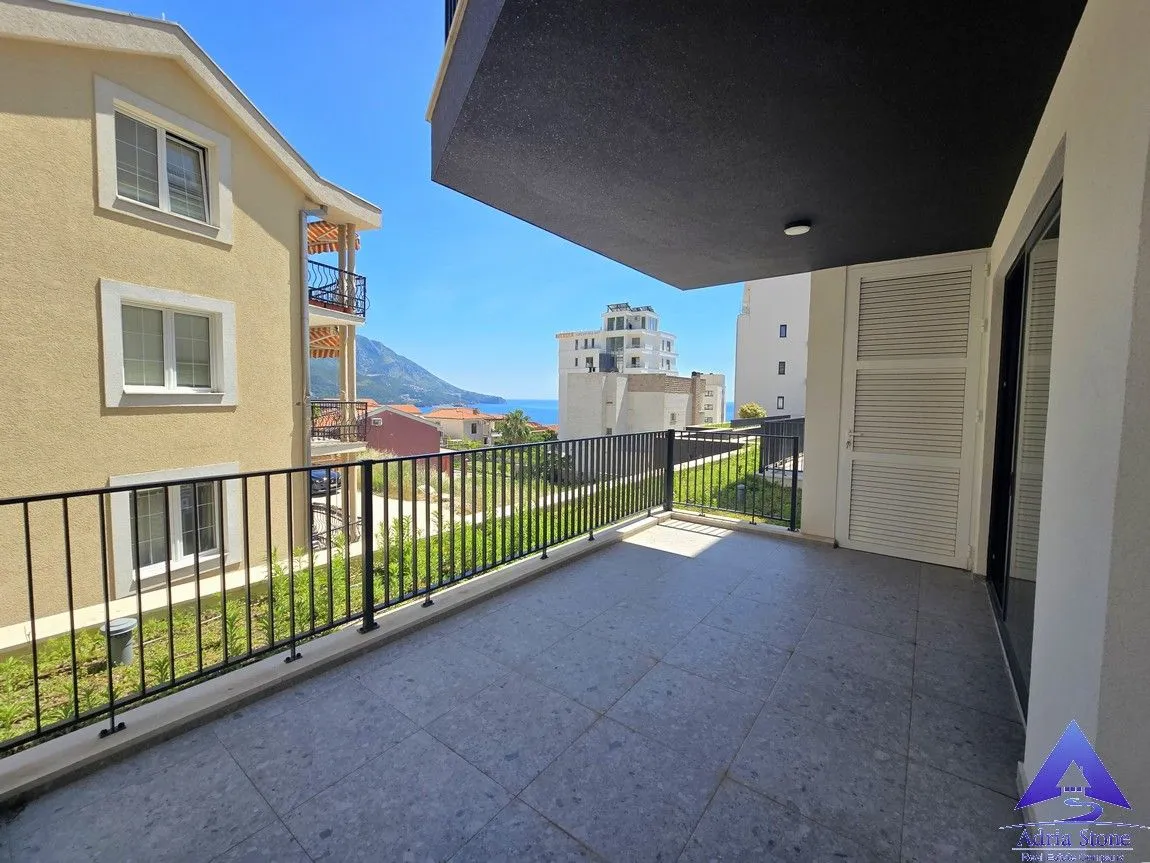 Sale, one bedroom apartment, 77m², Bečići, Budva