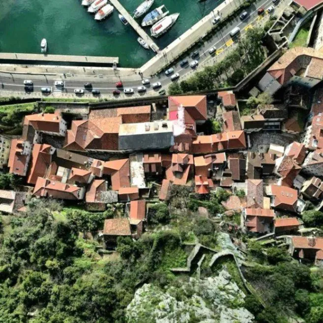 Prodaja, kuća, 132m², Grad, Kotor