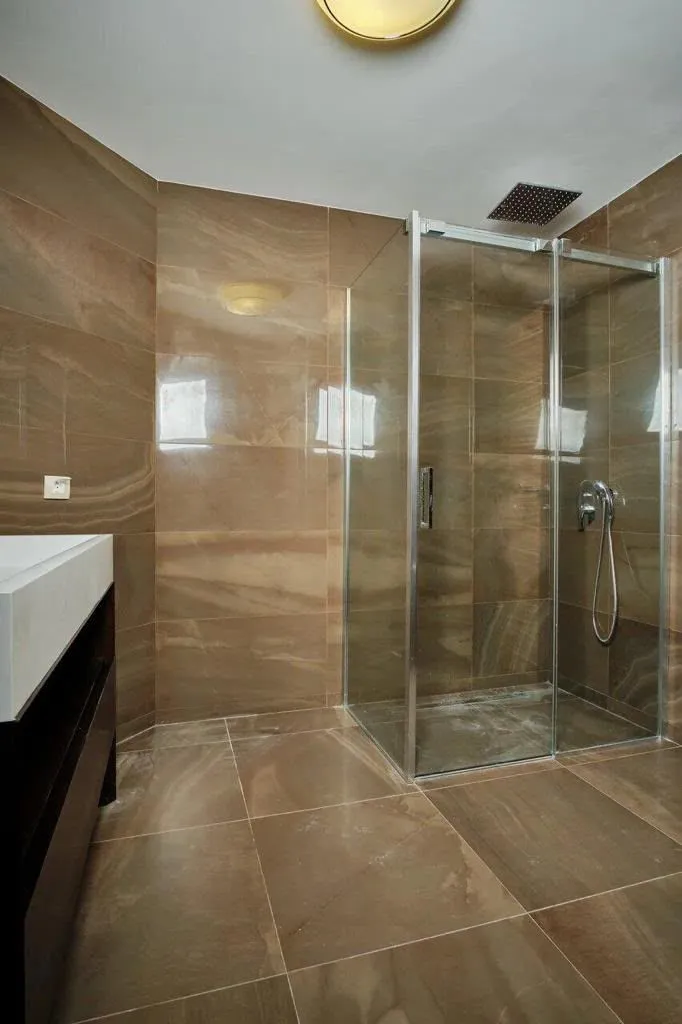 Sale, four bedroom apartment, 350m², Rafailovići, Budva