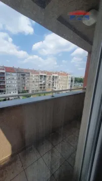 Izdavanje, četvorosoban stan, 101m², Novo naselje, Novi Sad - image 20