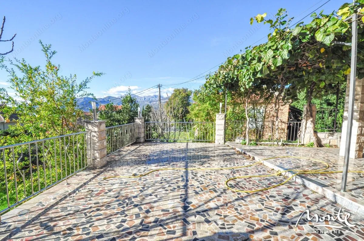 Prodaja, kuća, 194m², Tivat, Crna Gora