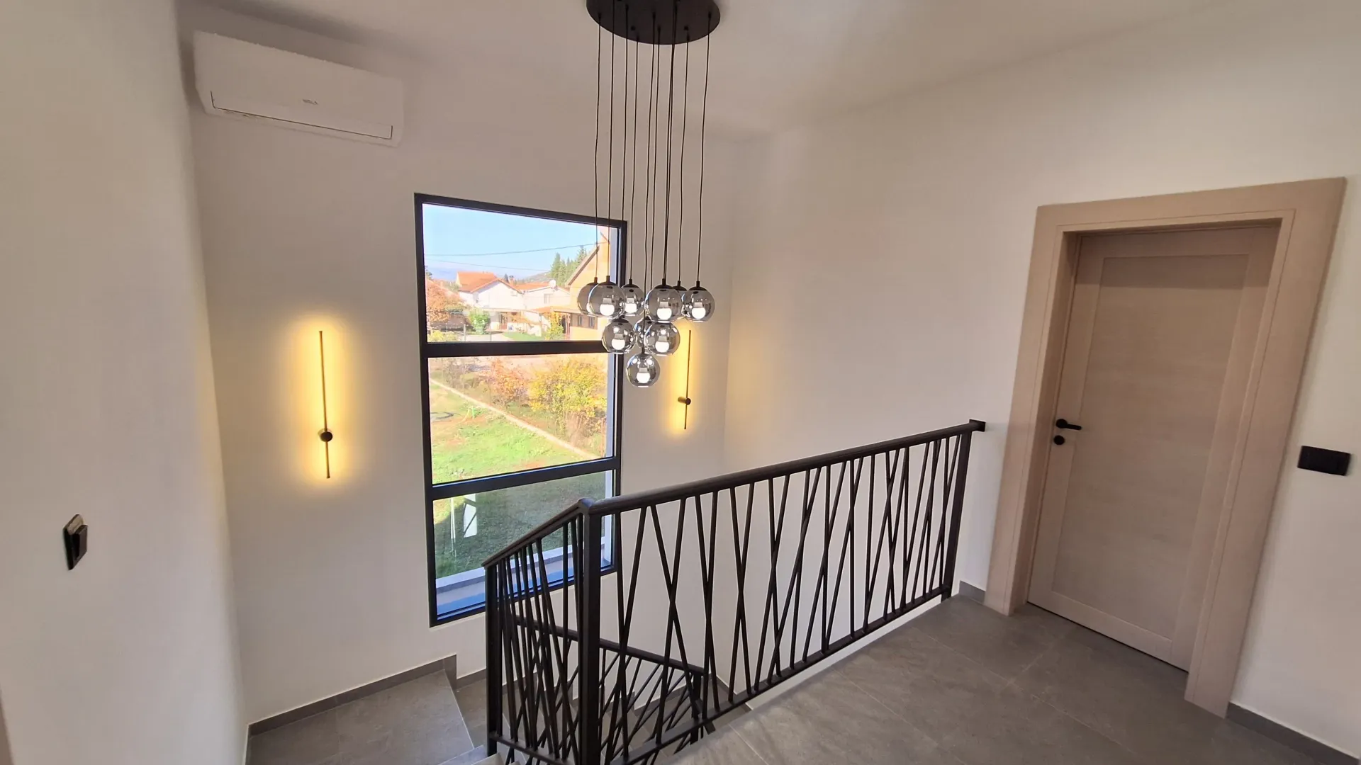 Prodaja, kuća, 169m², Gornja Gorica, Podgorica