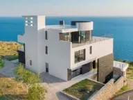 Rent, house, 1150m², Krimovica, Kotor - image 1