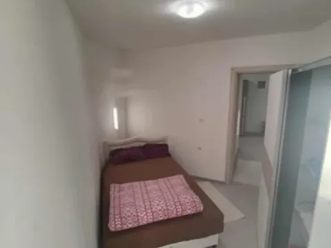 Izdavanje, jednosoban stan, 50m², Tivat, Crna Gora - image 7