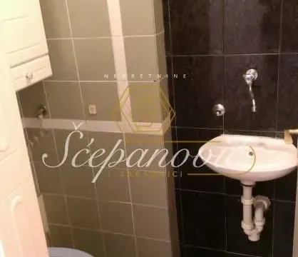 Izdavanje, četvorosoban stan, 104m², Centar, Novi Sad - image 9