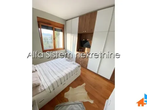 Rent, two bedroom apartment, 41m², Savski Venac, Beograd - image 10