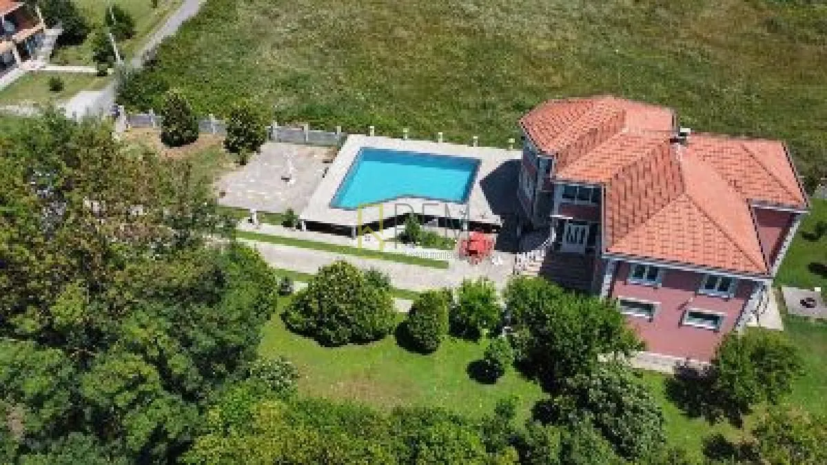 Prodaja, kuća, 350m², Danilovgrad, Crna Gora