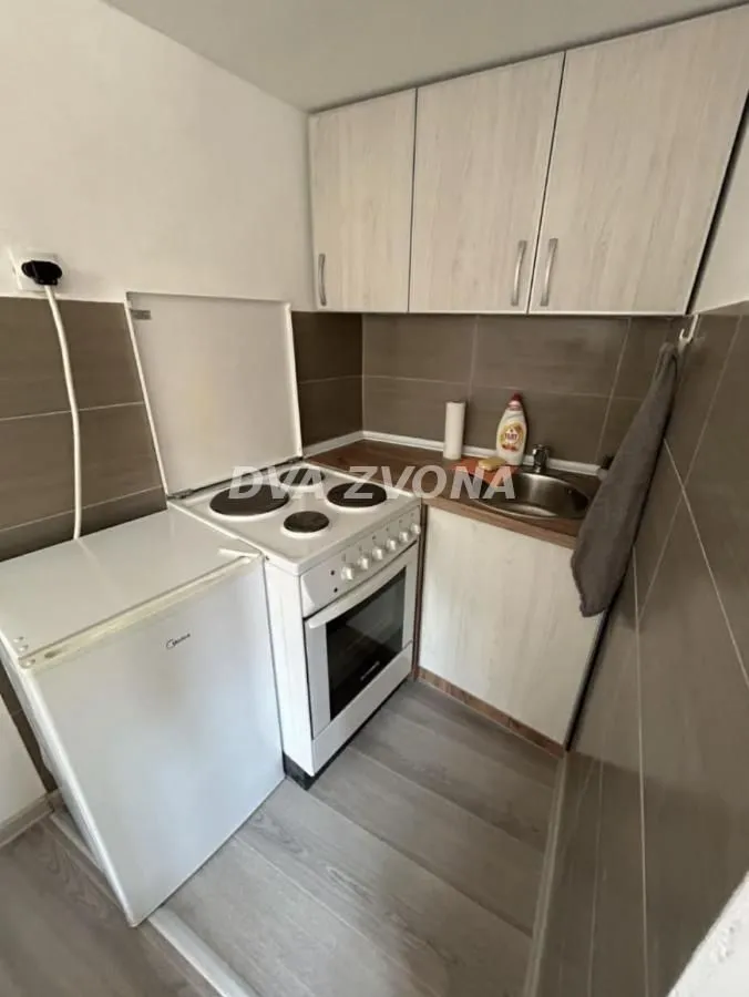 Prodaja, garsonjera, 16m², Centar, Novi Sad