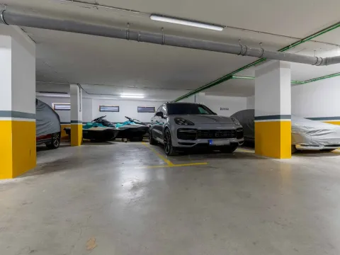 Prodaja, trosoban stan, 130m², Budva, Crna Gora - image 8