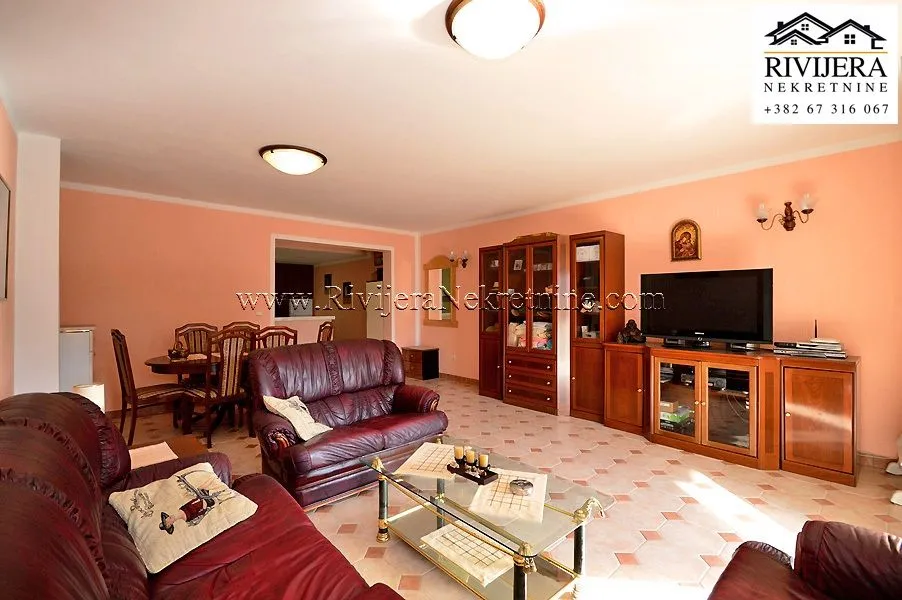 Prodaja, trosoban stan, 76m², Topla, Herceg Novi