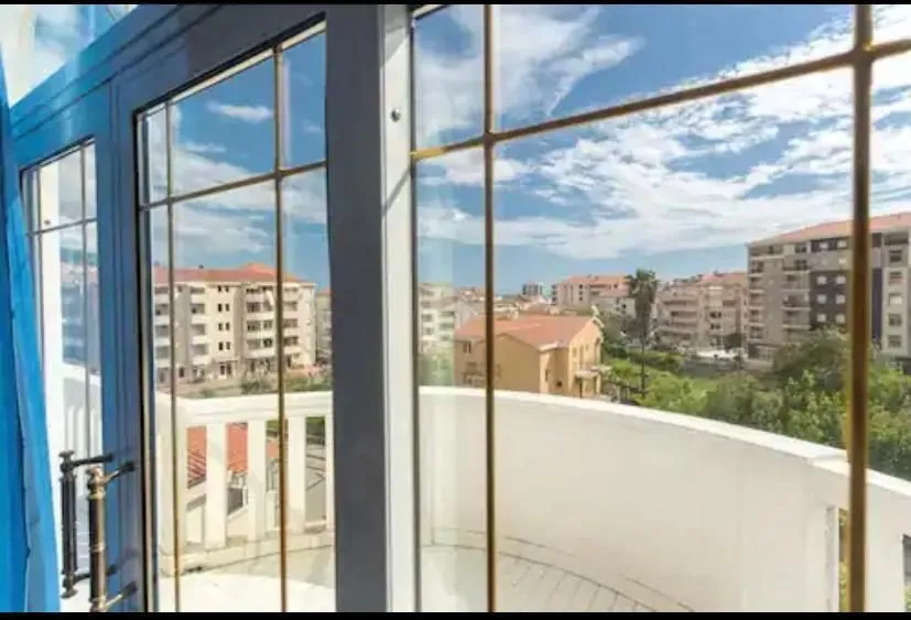 Prodaja, ugostiteljski objekat, 1500m², Centar, Budva
