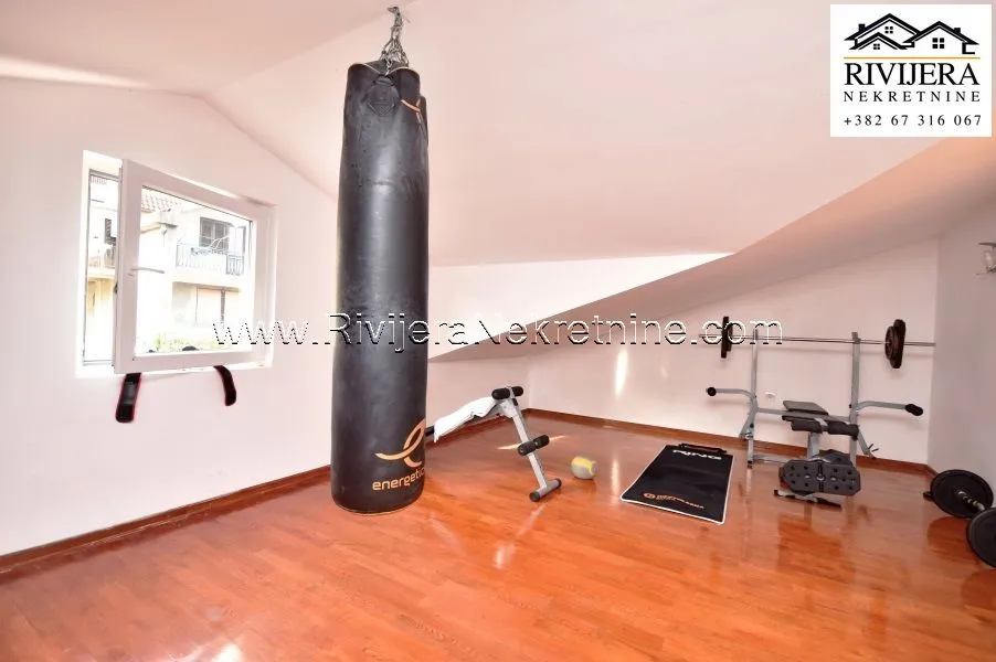 Prodaja, kuća, 285m², Đenovići, Herceg Novi