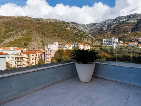Sale, three bedroom apartment, Bečići, Budva - image 23