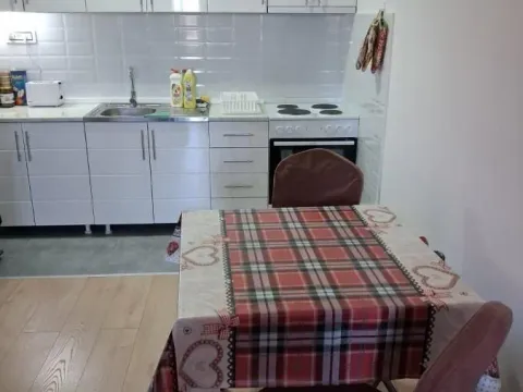 Prodaja, dvosoban stan, 41m², Lipov gaj, Novi Sad Sve Podlokacije - image 2