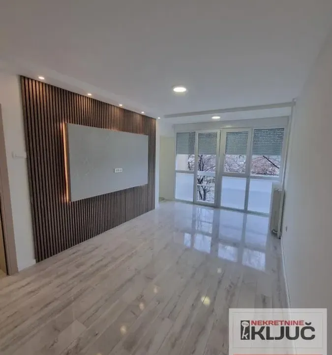 Prodaja, dvosoban stan, 60m², Detelinara, Novi Sad Sve Podlokacije