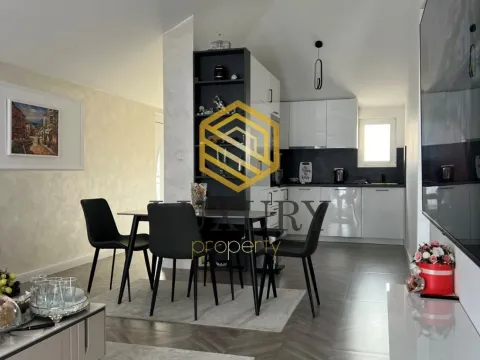 Sale, three bedroom apartment, 220m², Karaburško Polje, Podgorica - image 8