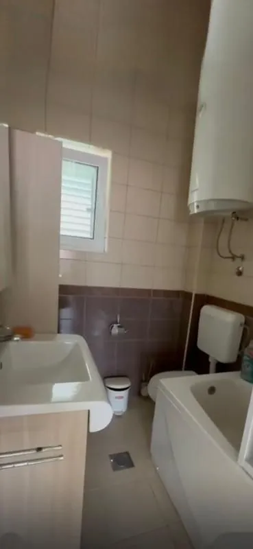 Prodaja, trosoban stan, 112m², Njivice, Herceg Novi