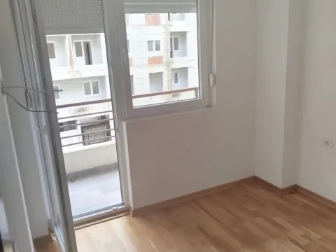 Rent, two bedroom apartment, 68m², Ljubović, Podgorica - image 2