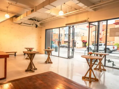 Izdavanje, poslovni prostor, 150m², Beograd Na Vodi, Beograd - image 2