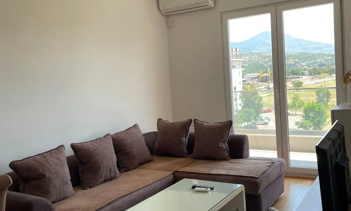 Rent, one bedroom apartment, 43m², Stari Aerodrom, Podgorica